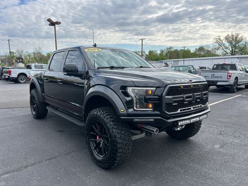 Used 2019 Ford F150 Raptor w/ Equipment Group 802A Luxury AWD/4WD image 23