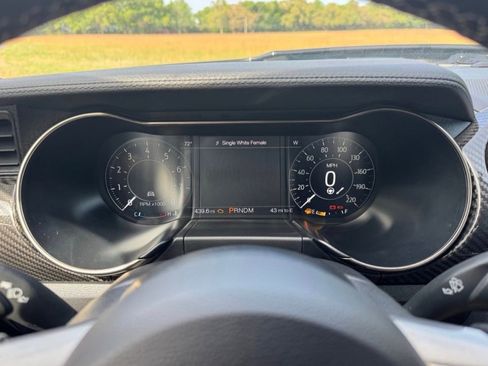 Used 2021 Ford Mustang Shelby GT500 w/ Carbon Fiber Track Pack image 28