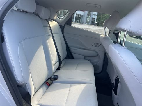 Used 2024 Hyundai Kona SEL w/ Convenience Package FWD image 16