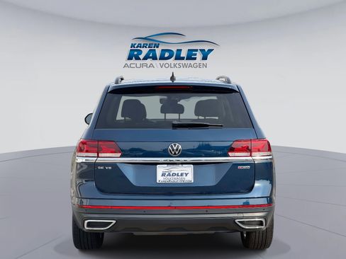 Certified 2022 Volkswagen Atlas SE image 3