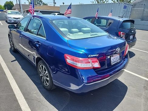 Used 2011 Toyota Camry LE FWD image 2
