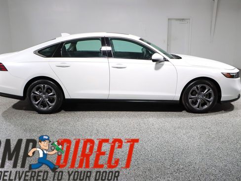 Used 2023 Honda Accord EX image 6