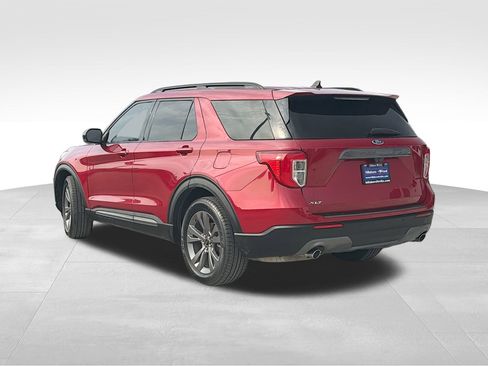 Certified 2023 Ford Explorer XLT w/ Equipment Group 202A image 10