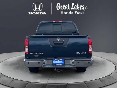 Used 2015 Nissan Frontier SL w/ Moonroof Package AWD/4WD image 4