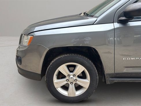 Used 2012 Jeep Compass Sport image 9