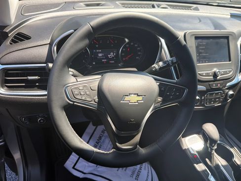 Used 2024 Chevrolet Equinox LT FWD image 16