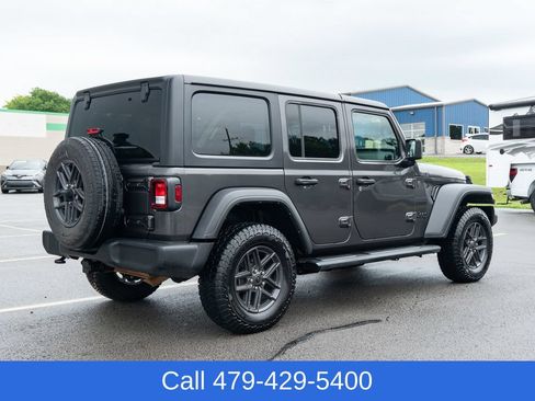Used 2024 Jeep Wrangler Unlimited Sport AWD/4WD image 6