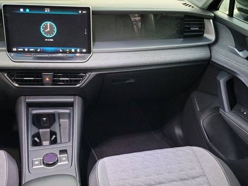 Certified 2025 Volkswagen Tiguan S image 4