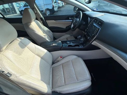 Used 2016 Nissan Maxima 3.5 SL FWD image 17