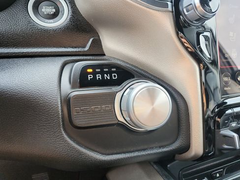 Used 2019 RAM 1500 Laramie RWD image 24
