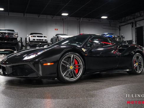 Used 2019 Ferrari 488 Spider RWD image 1