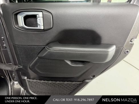 Used 2022 Jeep Wrangler Unlimited Sahara w/ Cold Weather Group AWD/4WD image 41