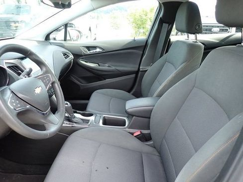 Used 2019 Chevrolet Cruze LS w/ LS Convenience Package FWD image 11