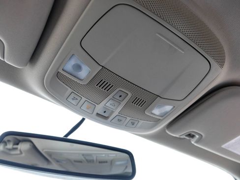 Used 2017 Ford Fusion Titanium FWD image 29