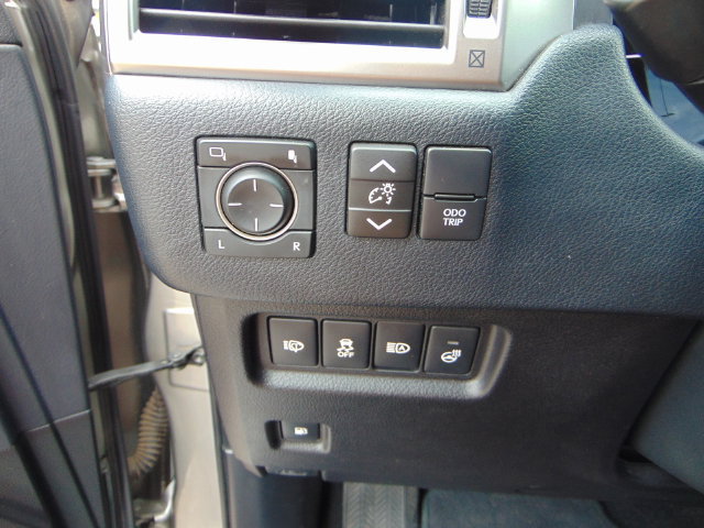 Used 2022 Lexus GX 460 Premium w/ Premium Package AWD/4WD image 19