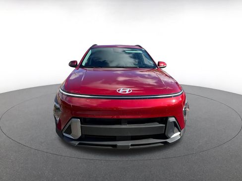 Used 2025 Hyundai Kona SEL image 3