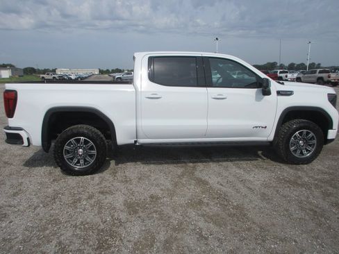 New 2026 GMC Sierra 1500 AT4 w/ AT4 Premium Package AWD/4WD image 4