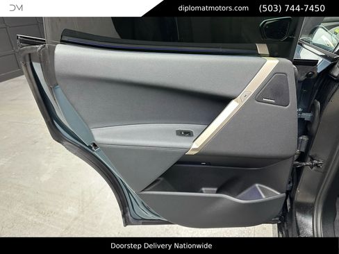 Used 2025 BMW iX xDrive50 w/ Premium Package image 26