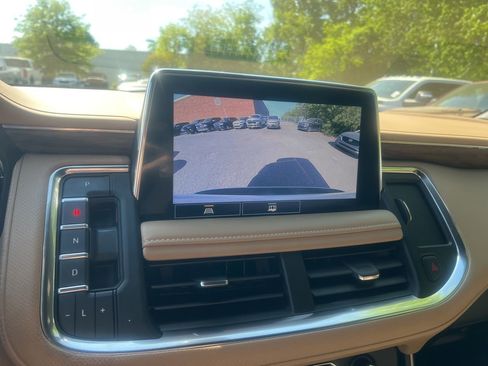 Used 2021 Chevrolet Tahoe Premier AWD/4WD image 33