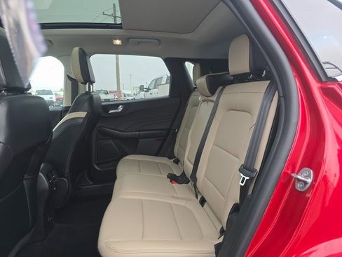 Used 2022 Ford Escape Titanium w/ Class II Trailer Tow Package image 14