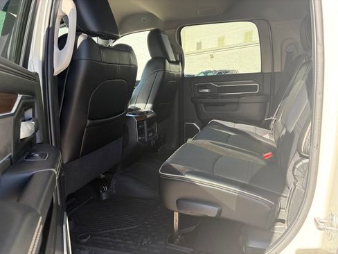 Used 2023 RAM 2500 Laramie image 12