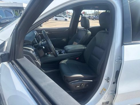 Used 2024 GMC Acadia AT4 w/ LPO, Floor Liner Package AWD/4WD image 21