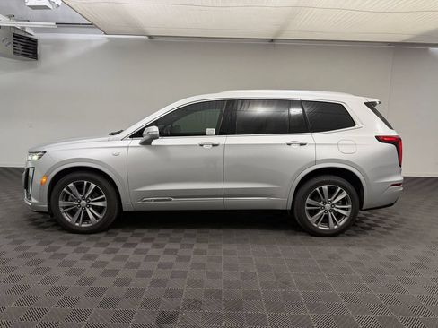 Used 2020 Cadillac XT6 Premium Luxury w/ Platinum Package AWD/4WD image 2