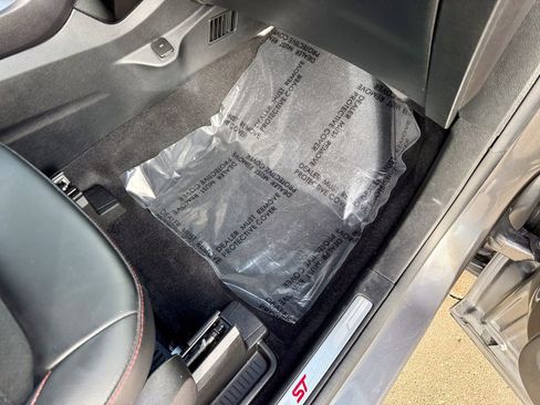 Certified 2024 Ford Edge ST-Line image 21