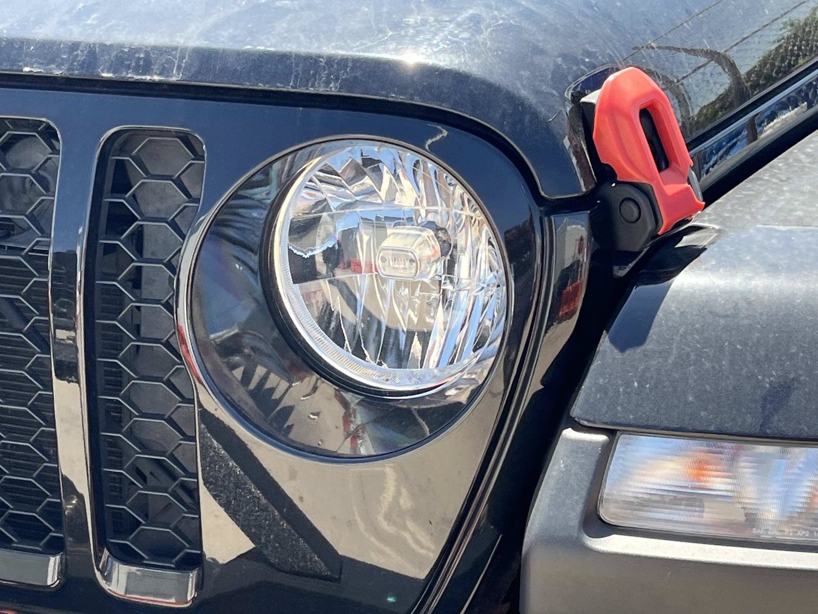 Used 2022 Jeep Gladiator Sport AWD/4WD image 3
