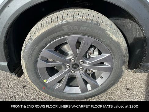 New 2026 Ford Explorer Active w/ Active Comfort Package image 10