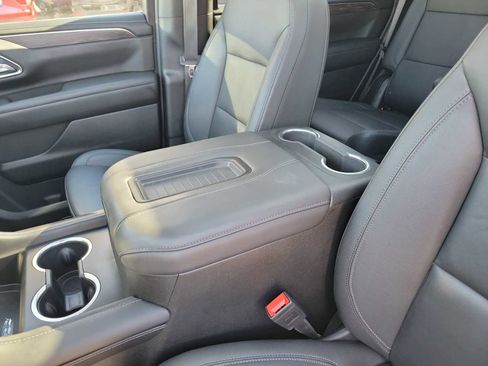 Used 2024 Chevrolet Tahoe LT w/ Luxury Package image 16