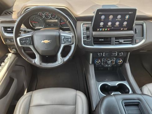 Used 2021 Chevrolet Suburban LT RWD image 23