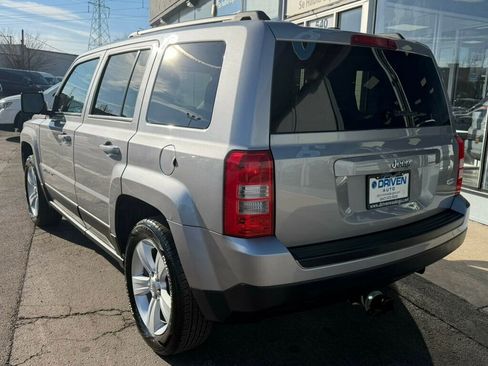 Used 2016 Jeep Patriot Latitude image 3