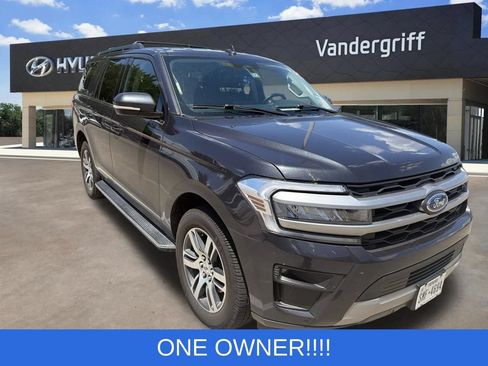 Used 2022 Ford Expedition XLT RWD image 2