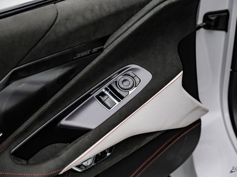 Used 2023 Chevrolet Corvette Z06 w/ Z07 Performance Package RWD image 98