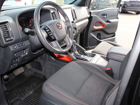 Used 2023 Nissan Frontier PRO-4X w/ Pro Convenience Package AWD/4WD image 10