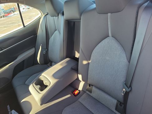 Used 2022 Toyota Camry LE image 11