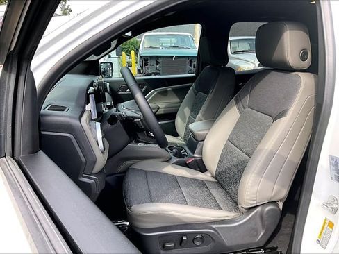 Used 2024 Chevrolet Colorado ZR2 AWD/4WD image 20