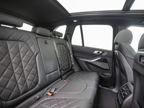 Used 2026 BMW X5 xDrive40i w/ M Sport Package image 26