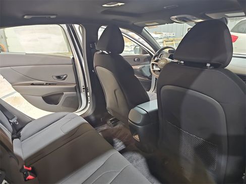 New 2026 Hyundai Elantra SEL Sport image 11