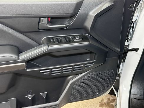 Used 2025 Toyota 4Runner SR5 image 26