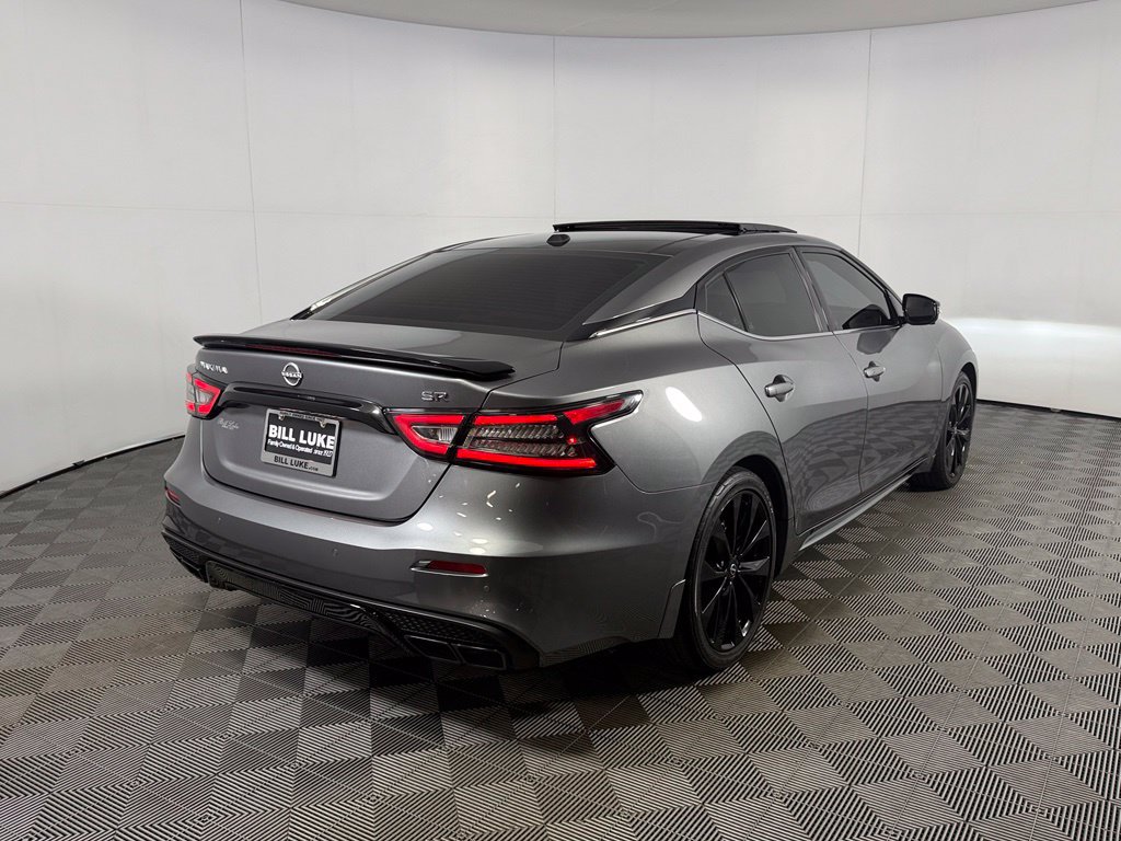 Used 2023 Nissan Maxima SR w/ Sport Mat Group FWD image 8