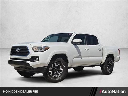 Used 2017 Toyota Tacoma SR5 AWD/4WD image 1