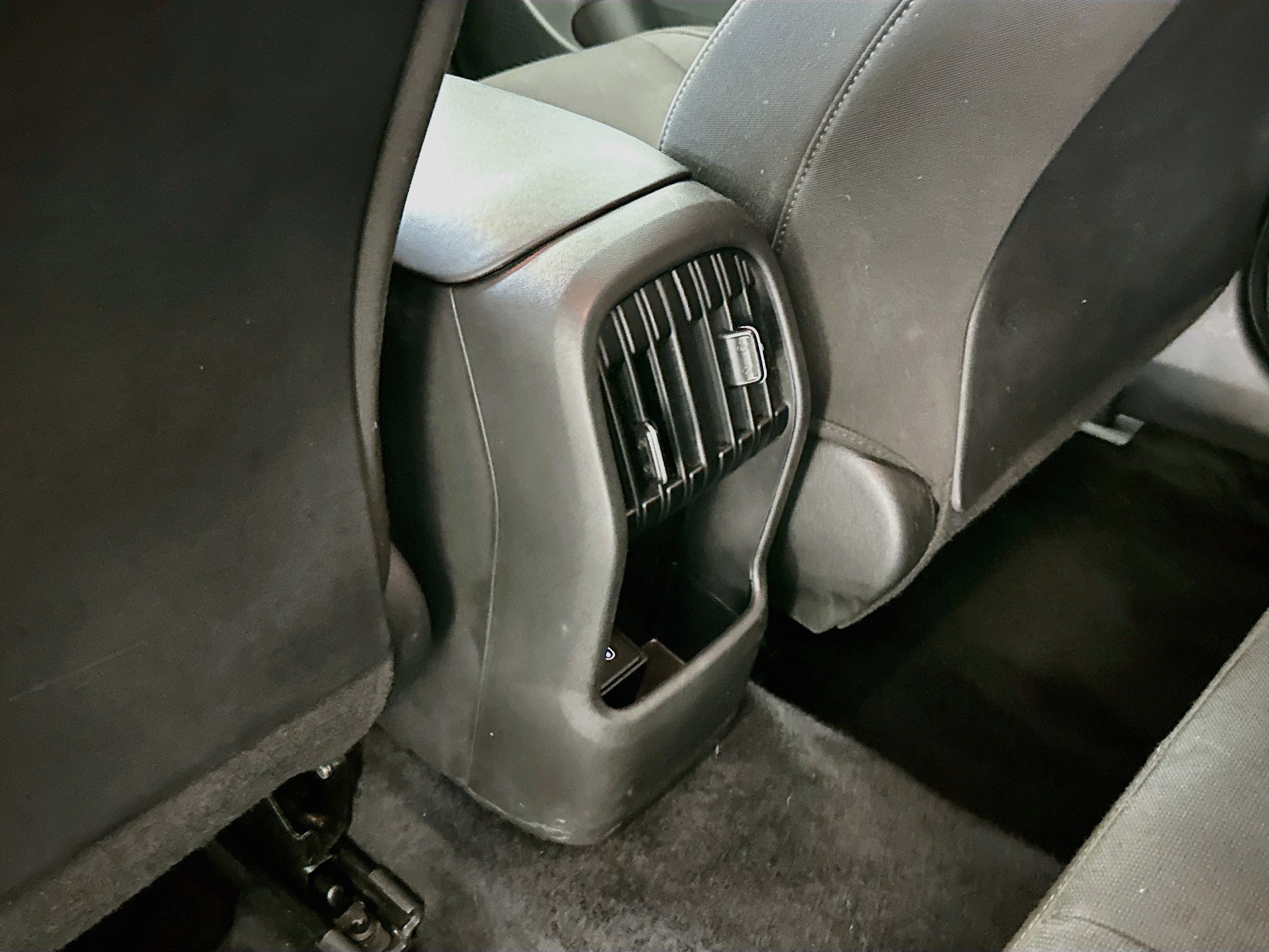 Used 2025 Hyundai Kona SEL AWD/4WD image 28