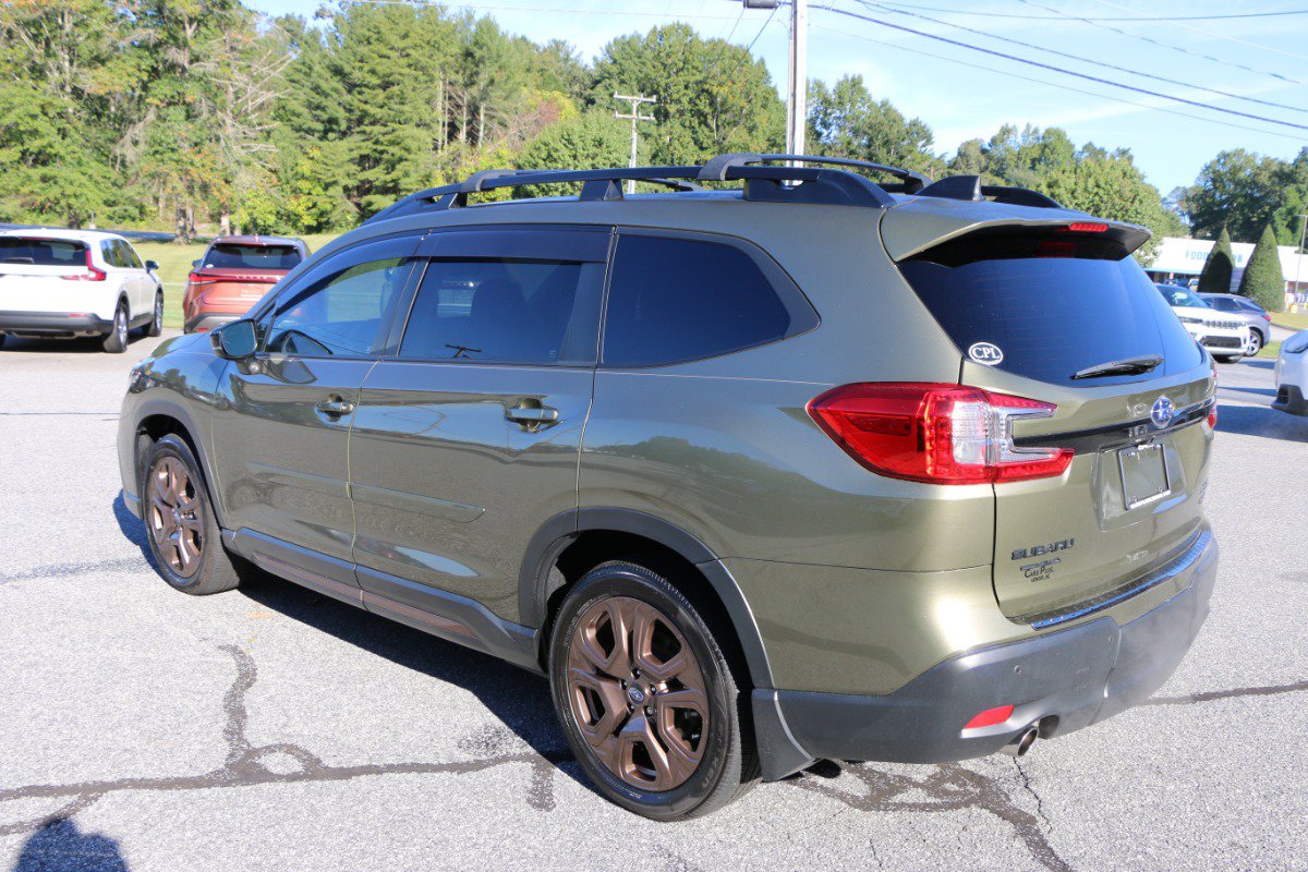 Used 2025 Subaru Ascent Bronze Edition w/ Popular Package #2 AWD/4WD image 3