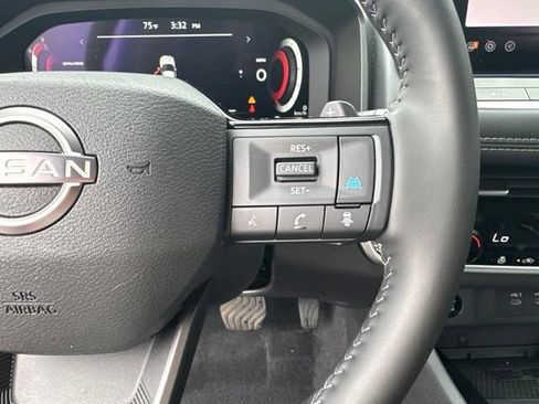 Used 2026 Nissan Rogue SL AWD/4WD image 13