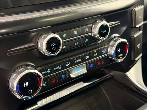 Used 2021 Ford F150 Platinum image 15