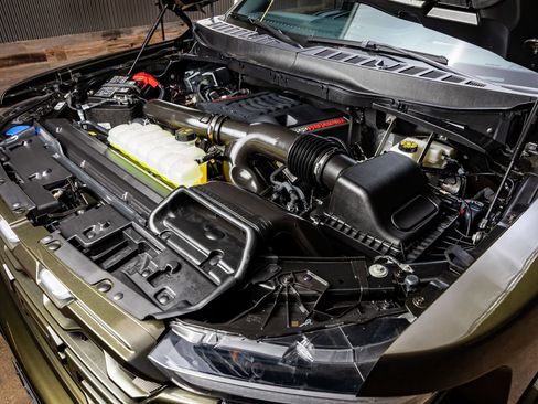 Used 2025 Ford F150 Raptor image 39