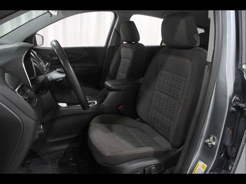 Used 2024 Chevrolet Equinox LT FWD image 5