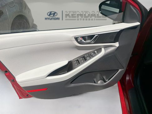 Used 2020 Hyundai Ioniq SEL FWD image 17